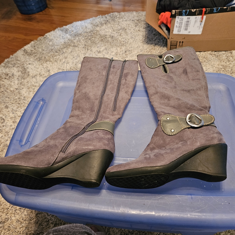 Gray Suede Knee-High Boots with Buckle Detail - Picture 5 of 8